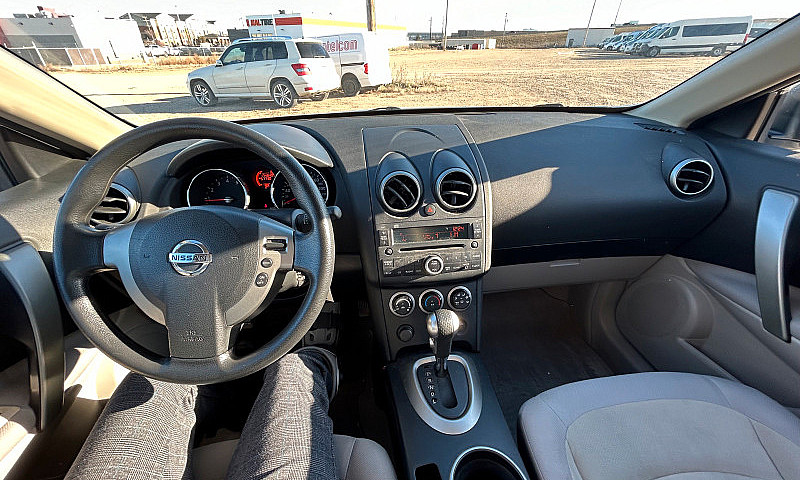 Nissan Rogue 2010 Tr...