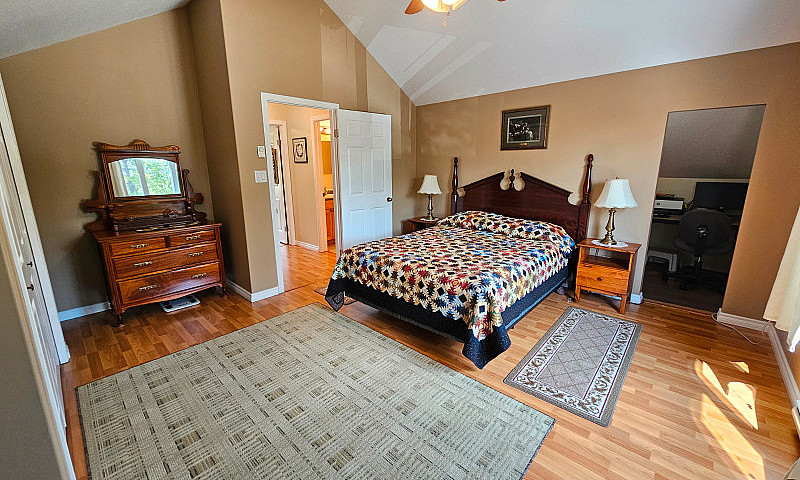 *Just Listed* 109 As...