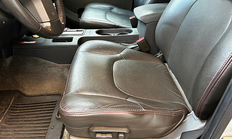 Nissan Pro-4X Fronti...