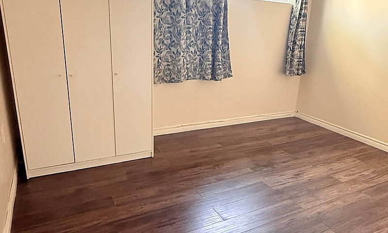 1 Bedroom Basement A...