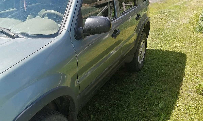 2005 Ford Escape Suv...