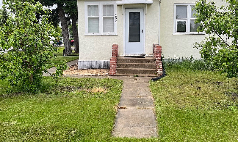 House For Sale / Est...