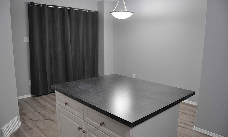 2 Bedroom Townhouse ...