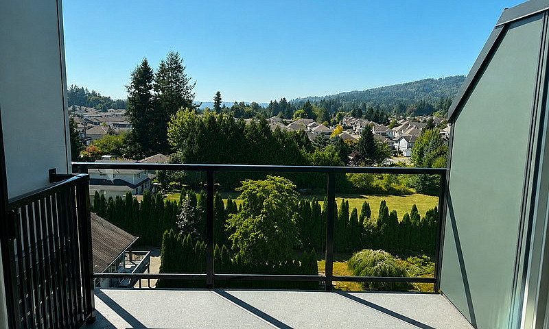2Bd/2Ba • Top Flr • ...