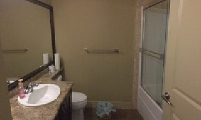 Spacious 3 Bedroom T...