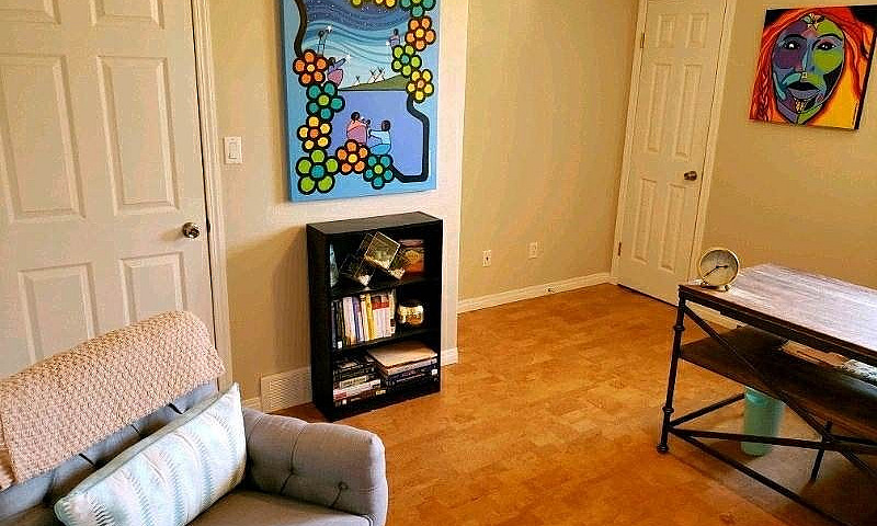 Bright, Spacious, Fu...