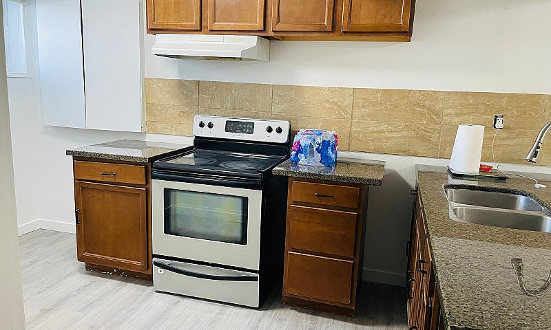2 Bedroom Basement F...