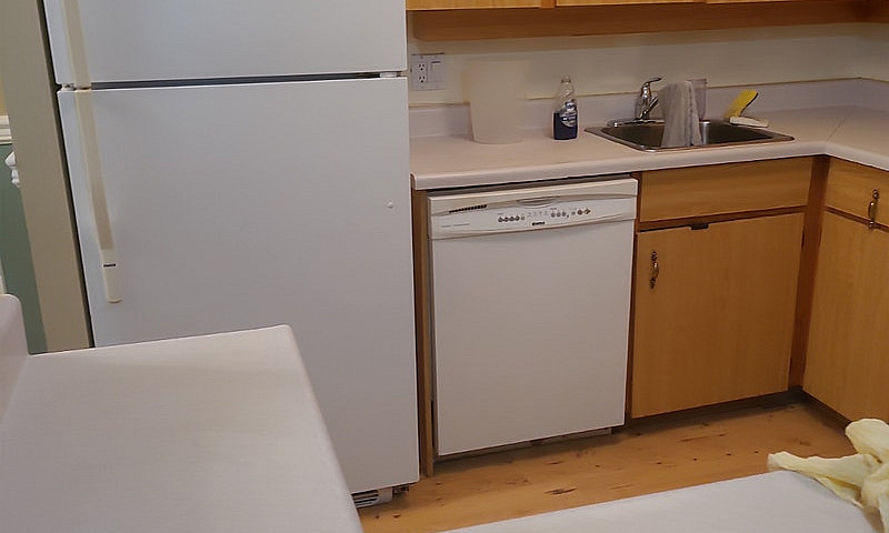2Br Condo Near U Of ...