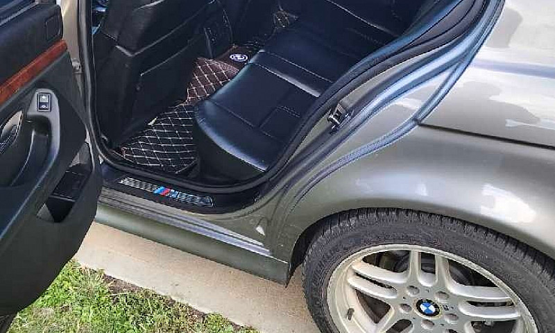 2002 Bmw 540I...