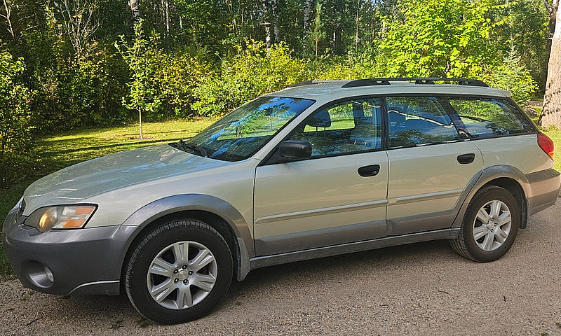 2005 Subaru Outback...