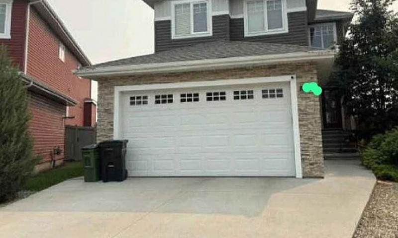 Spacious 2-Bedroom B...