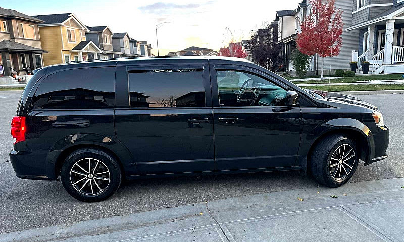 2018 Dodge Grand Car...