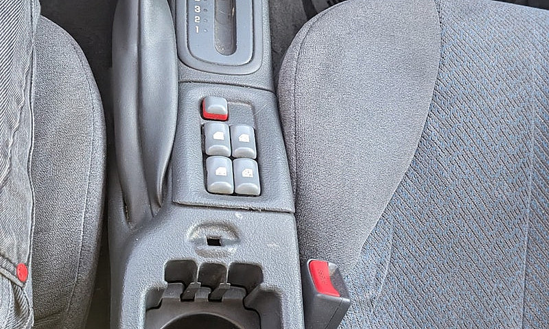 2003 Pontiac Sunfire...