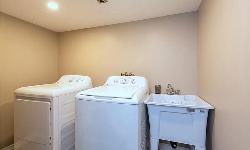 Basement For Rent (H...