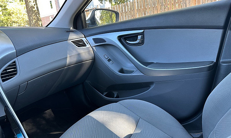 2013 Hyundai Elantra...