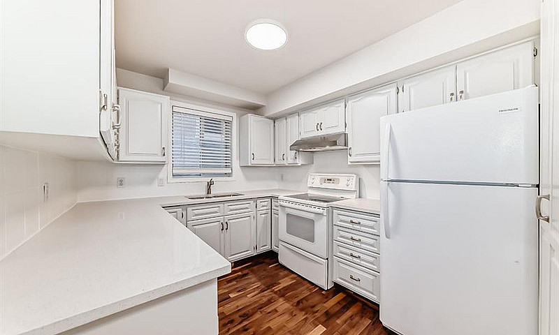 Amazing Apartment Wi...