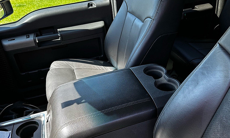 2014 Ford F450 Laria...