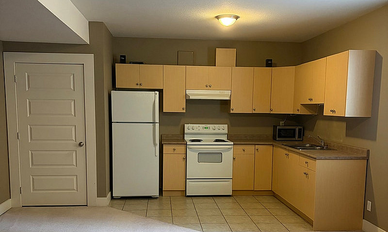 Spacious 1,000 Sq Ft...