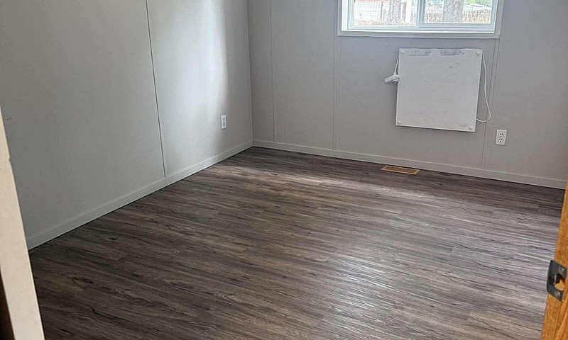 3 Bed 2 Bath 0.4 Acr...