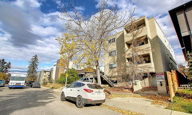 Spacious 2-Bedroom C...