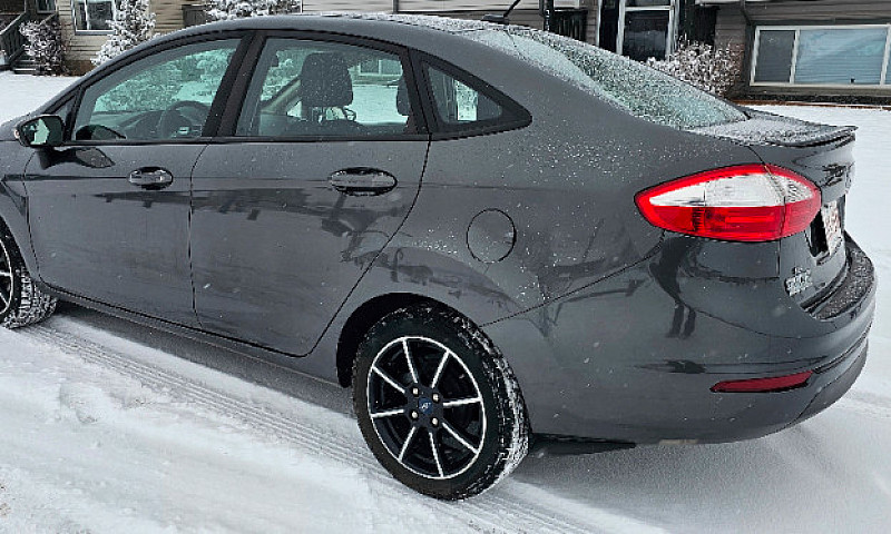 2019 Ford Fiesta Se ...