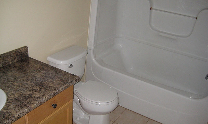 Modern 2 Bedroom Apt...