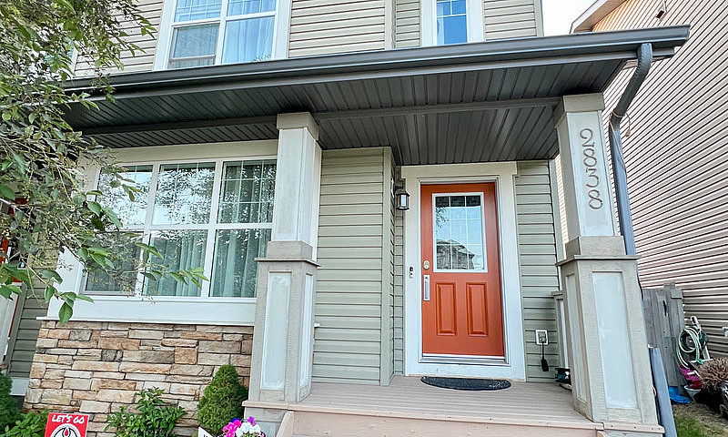 Duplex For Sale By O...