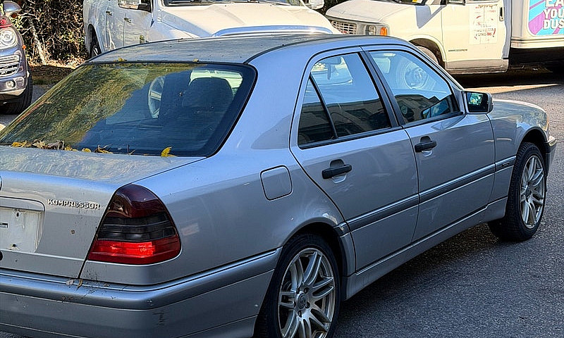 Low Km C-Class...