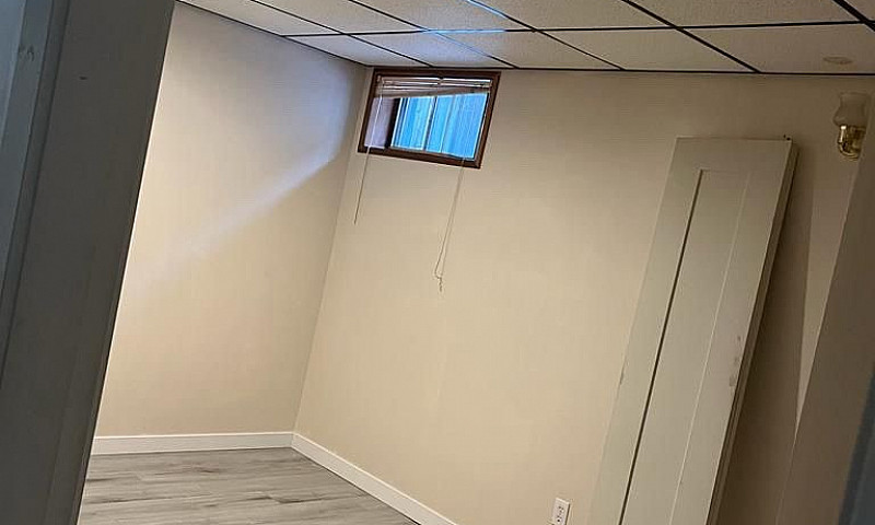 2 Bedroom Basement A...