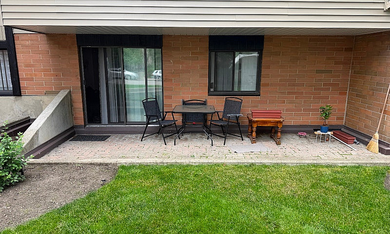 Spacious 2 Bedroom A...