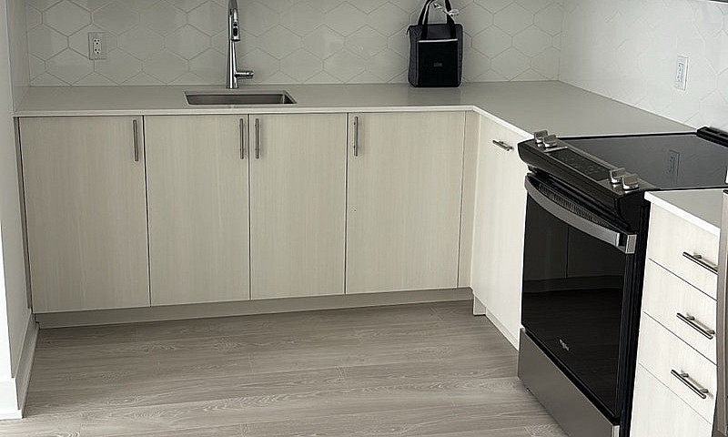 2 Bedroom Condo For ...