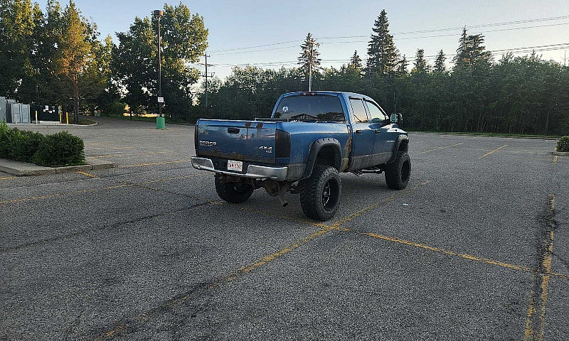 2004 Ram 2500 Diesel...