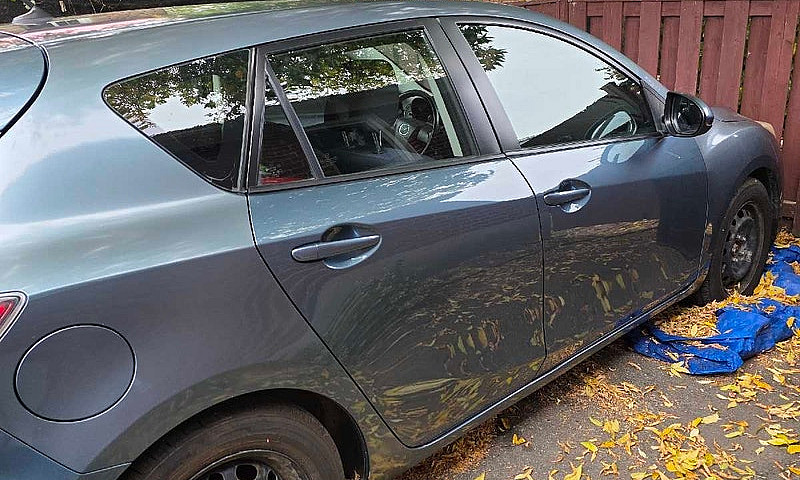 2011 Mazda 3...