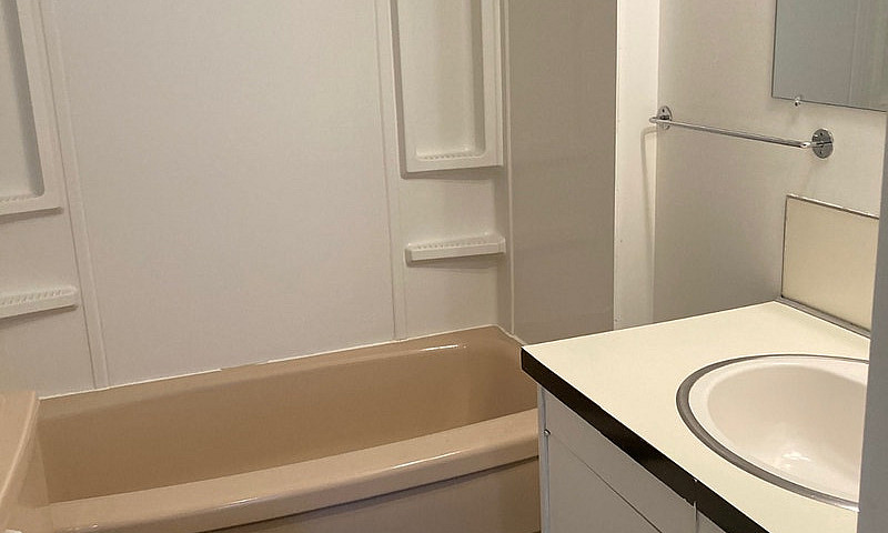 One Bedroom Apartmen...