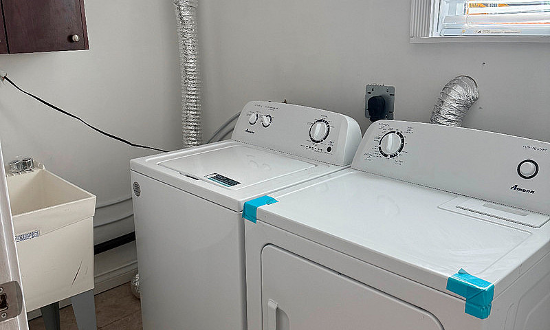 3 Bedroom Bsmt Suite...