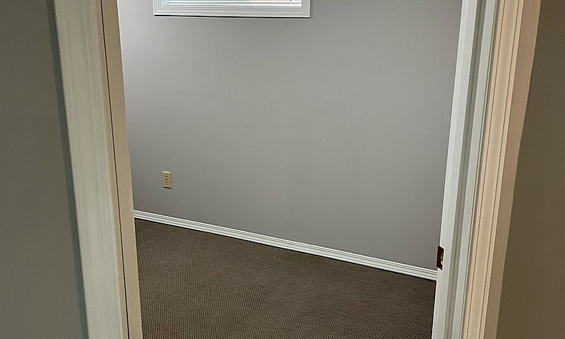 2 Bedroom Basement S...