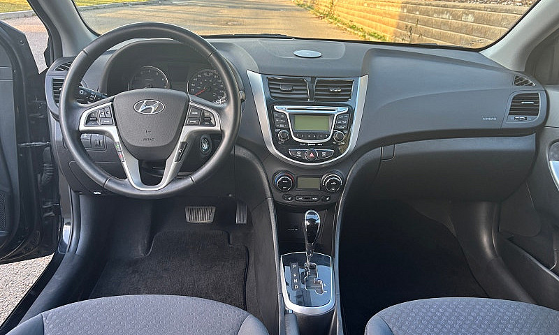 2013 Hyundai Accent ...