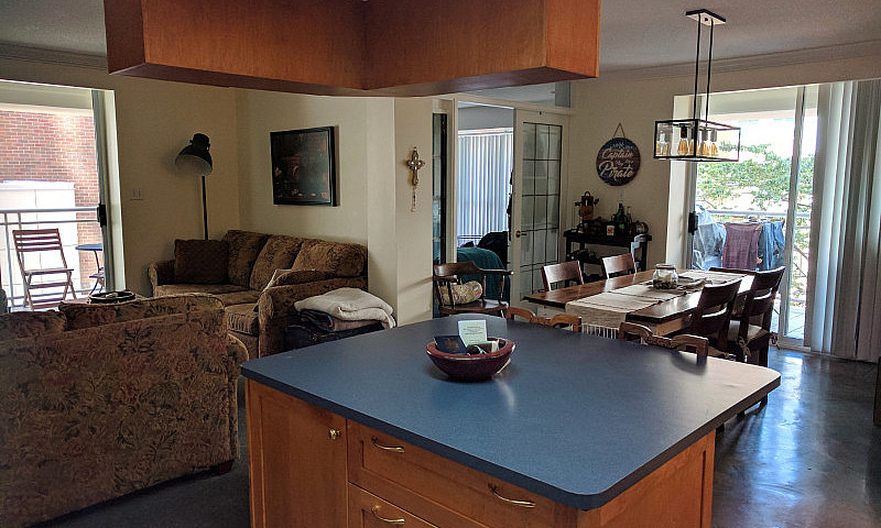 $4,500 / 3Br - 1300F...