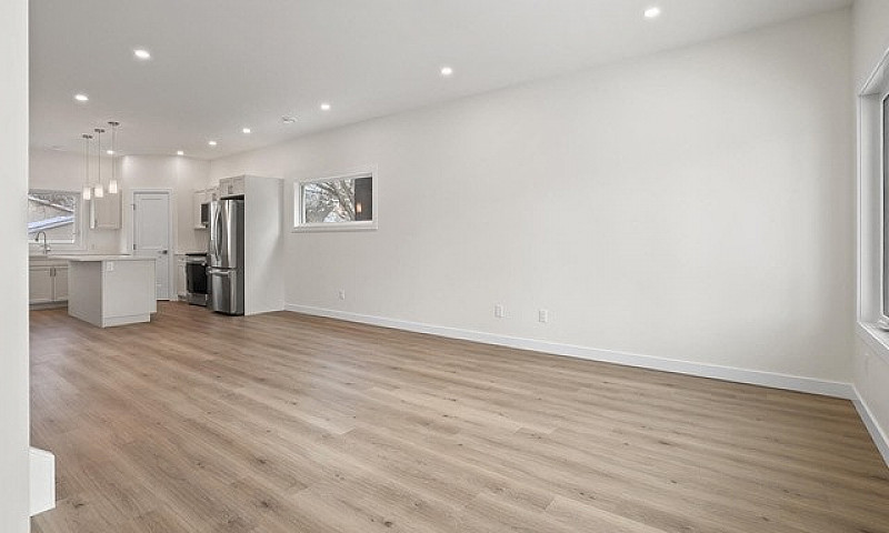 New Spacious 3 Bdrm ...