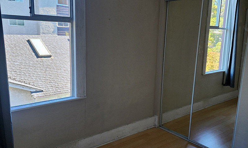 Furnished 3 Bed 2 Ba...