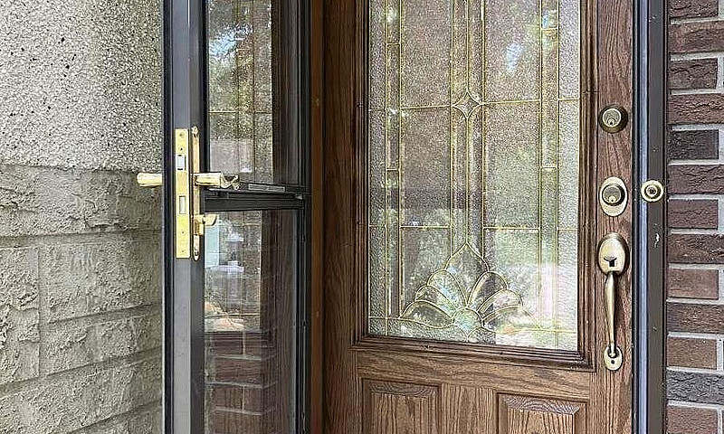 Private 1-Bedroom Lo...