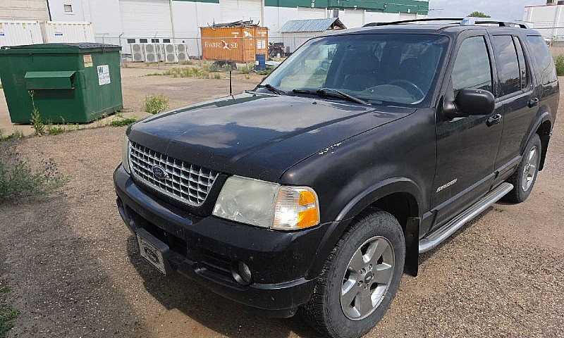 2004 Ford Explorer ...