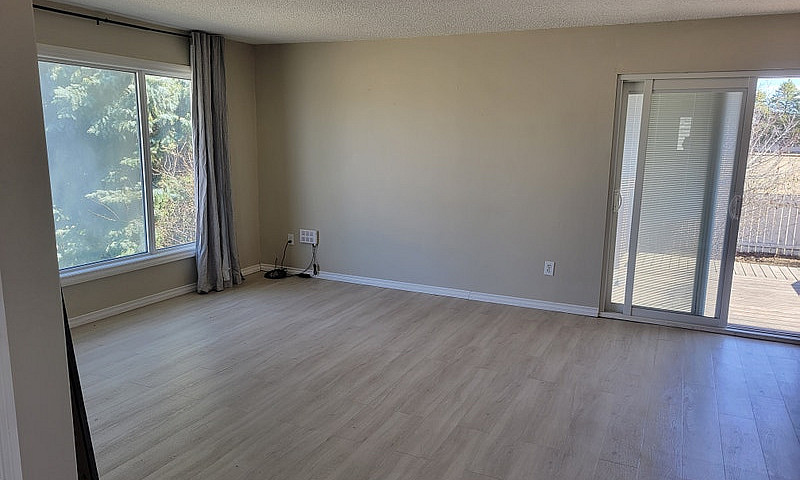 House For Rent In We...