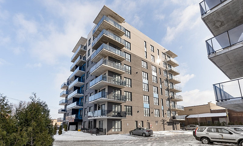 Condo For Sale - 583...