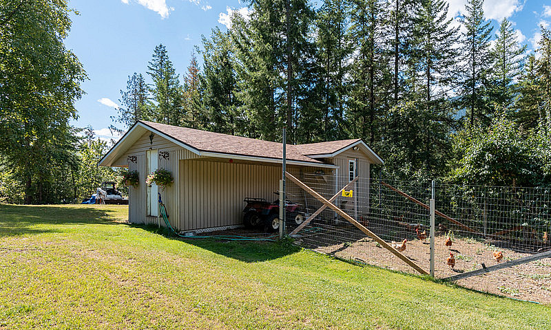 For Sale: 467 Meadow...