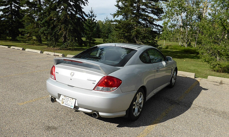 2006 Hyundai Tiburon...