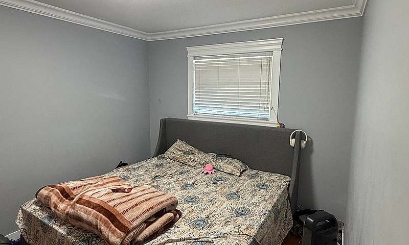 1 Bed 1  Bath Privat...