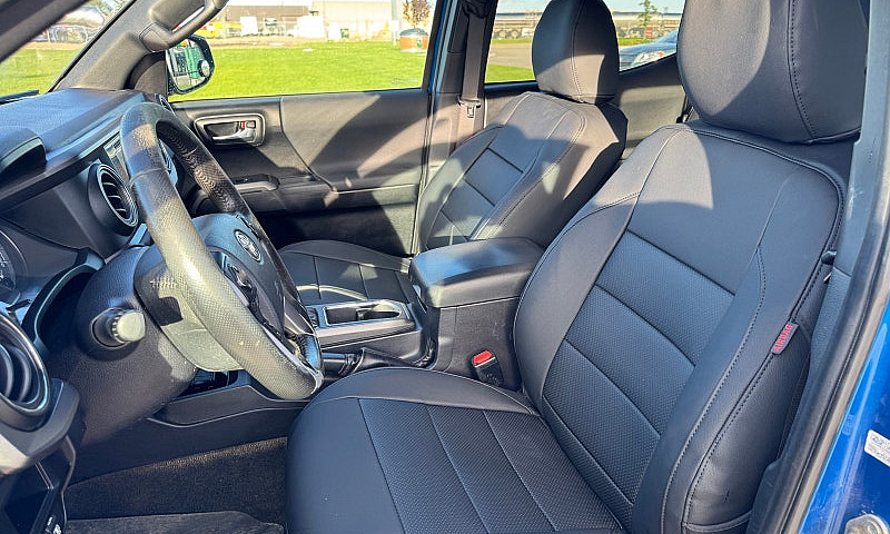 2017 Toyota Tacoma T...