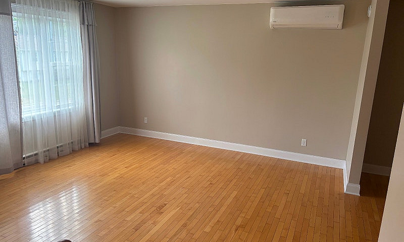 Top Half Of House Fo...