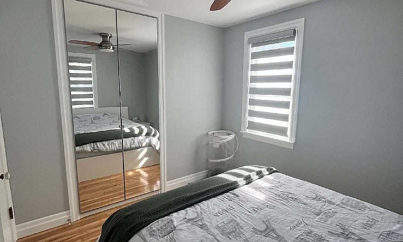 Renovated 2 Bed 1 Ba...